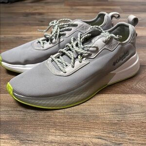 Columbia Gray and Green Sneakers Sleek Design